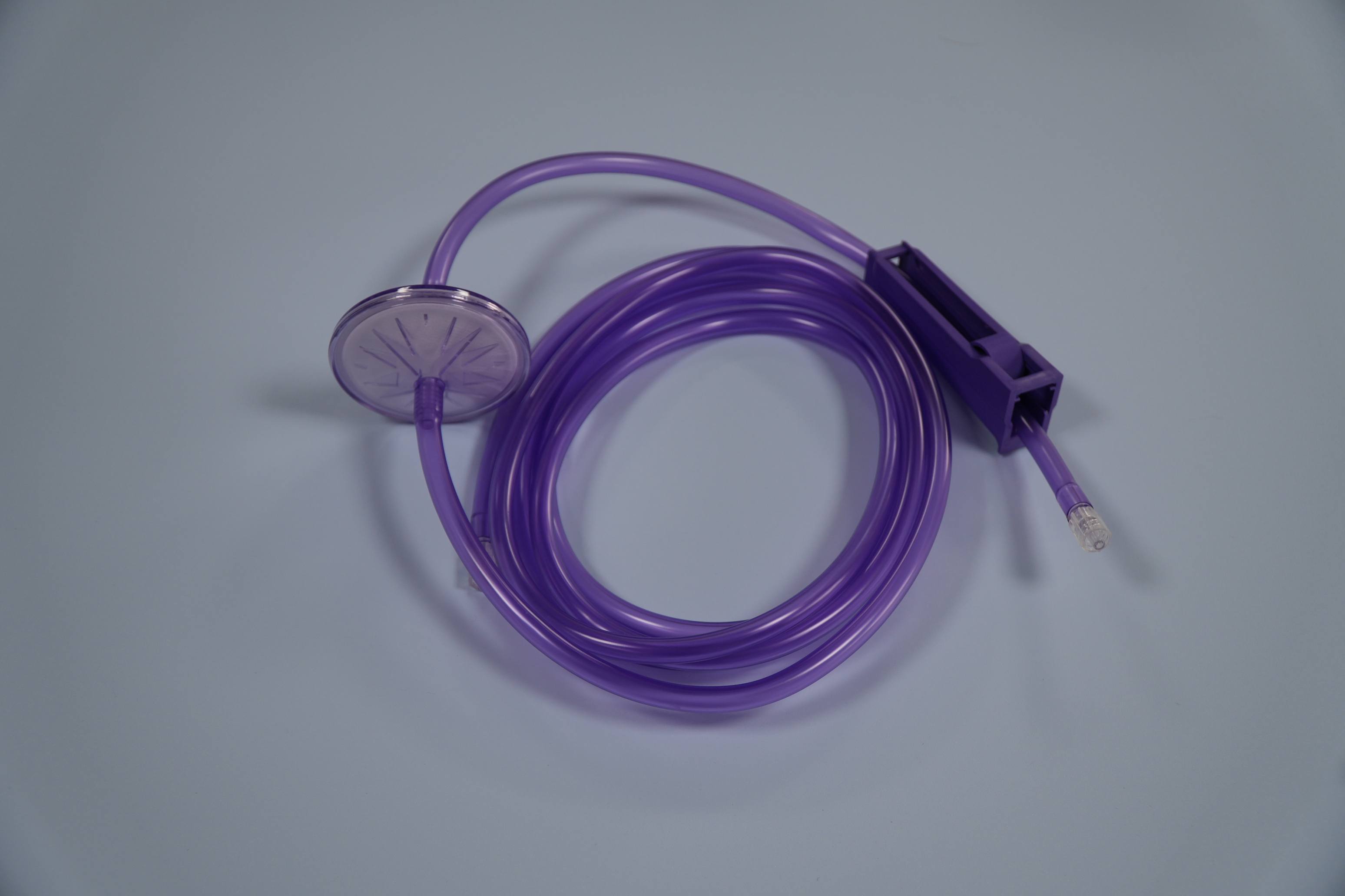 Single-use pneumoperitoneum tubing